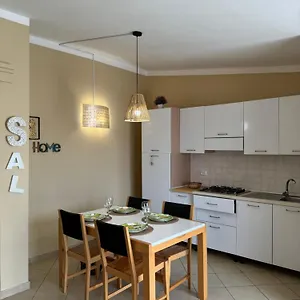 Sal At Appartement